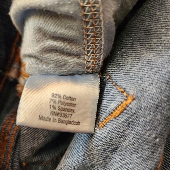 St. John's Bay Women's Dark Denim Bermuda Shorts Size 8 - Picture 5 of 6